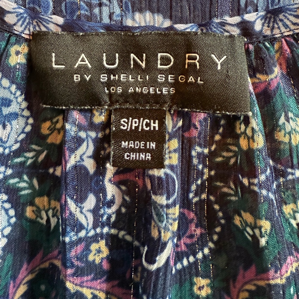 Laundry Blue Floral/Paisley Intricate Print Top with Metallic Silver Threads - Picture 3 of 16